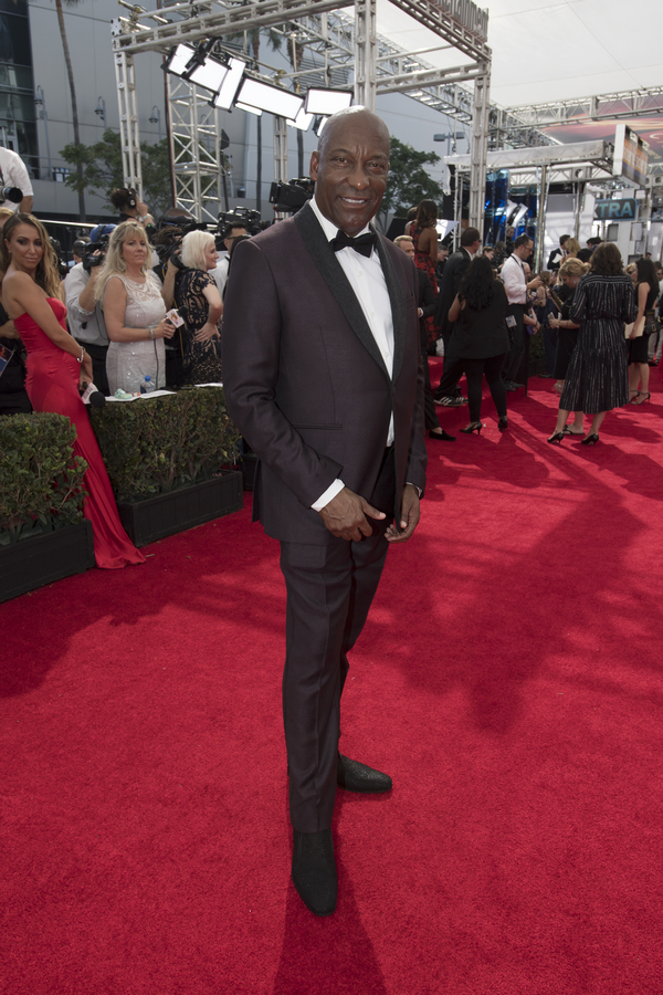 Photo Flash: 68th Annual Emmy Award Red Carpet Photo Coverage Image