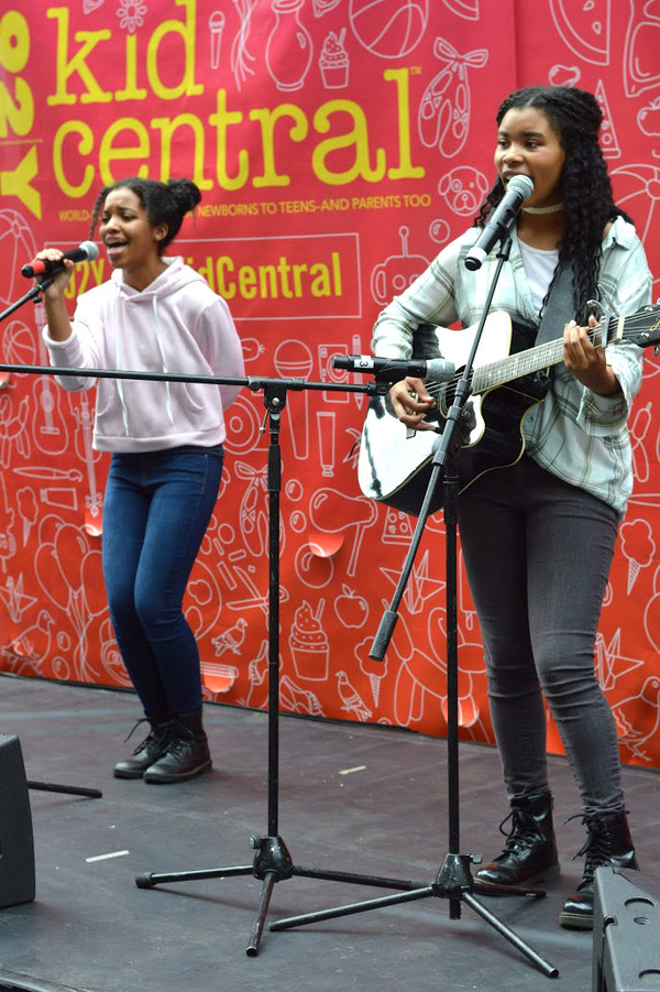 Photo Flash: Cabaret for a Cause Performs at This Year's 92Y Street Festival Image
