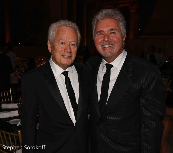 Photo Coverage: Leonardo DiCaprio, Robert De Niro and More Fete Martin Scorsese at Friars Club Image