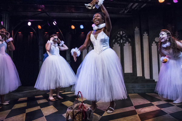 Photo Flash: First Look at Synchronicity Theatre's ANNE BOLEYN 