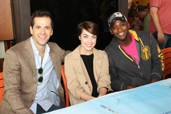 Photo Coverage: BC/EFA Flea Market 2016 Celebrity Autograph Table Image