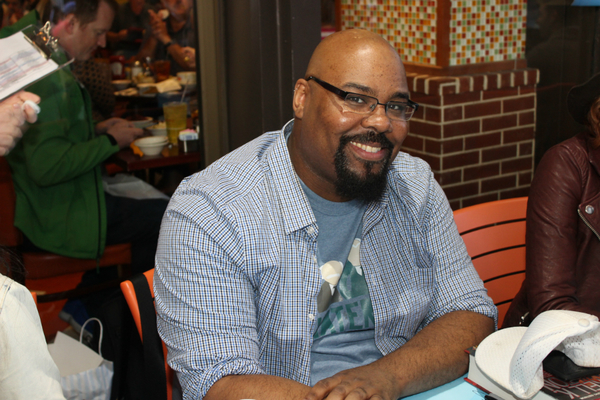 Photo Coverage: BC/EFA Flea Market 2016 Celebrity Autograph Table Image