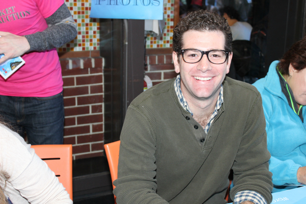 Photo Coverage: BC/EFA Flea Market 2016 Celebrity Autograph Table Image