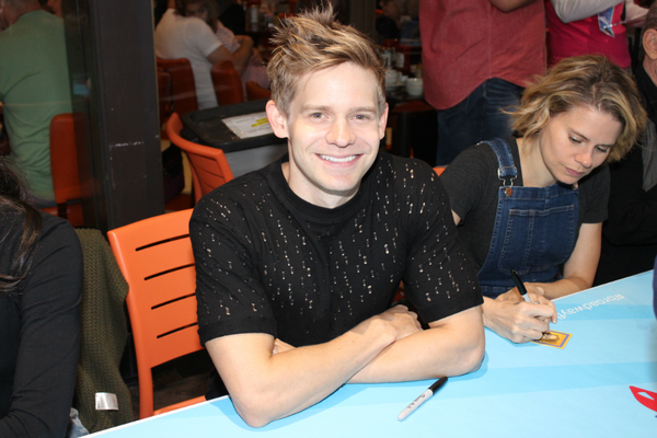 Photo Coverage: BC/EFA Flea Market 2016 Celebrity Autograph Table Image