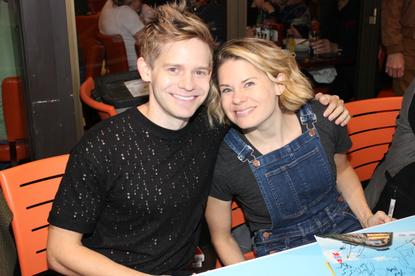 Photo Coverage: BC/EFA Flea Market 2016 Celebrity Autograph Table Image