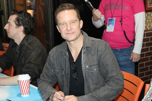 Photo Coverage: BC/EFA Flea Market 2016 Celebrity Autograph Table Image