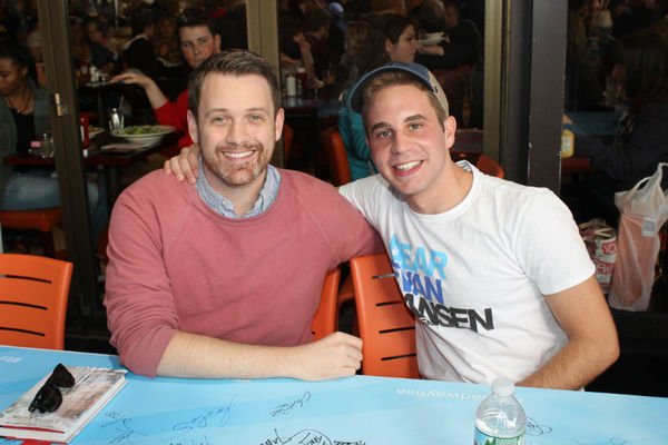Photo Coverage: BC/EFA Flea Market 2016 Celebrity Autograph Table Image