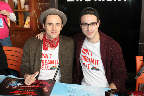 Photo Coverage: BC/EFA Flea Market 2016 Celebrity Autograph Table Image