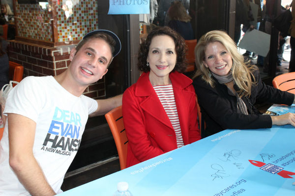 Photo Coverage: BC/EFA Flea Market 2016 Celebrity Autograph Table Image
