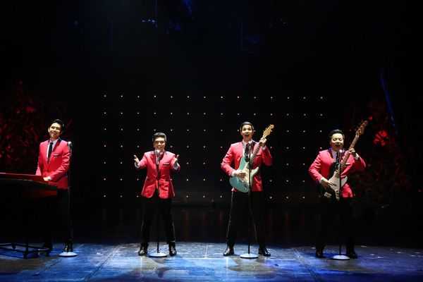 Photo Flash: First Look at JERSEY BOYS in Manila; Show Runs Thru Oct. 16 Image