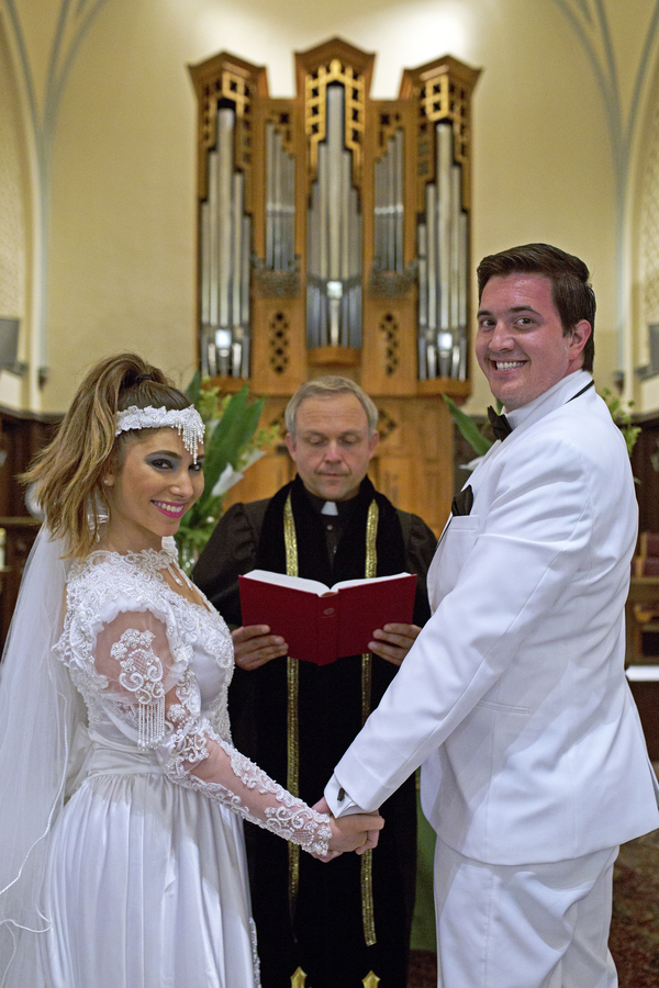 Photo Flash: First Look at TONY N' TINA'S WEDDING in Chicago Return Image