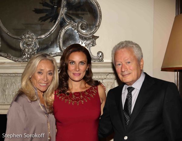 Photo Coverage: Laura Benanti Makes Cafe Carlyle Debut with TALES FROM SOPRANO ISLE  Image