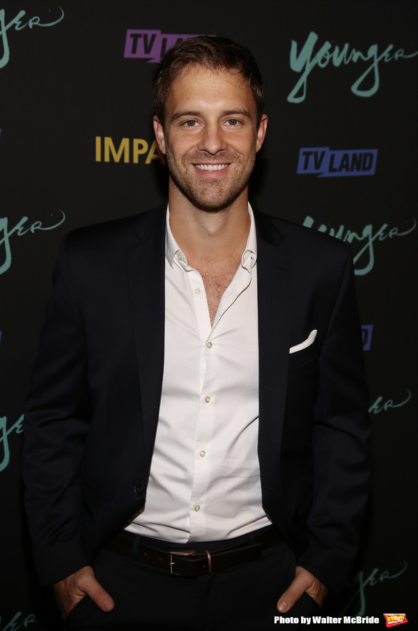 Photo Coverage: Sutton Foster & More Celebrate YOUNGER Season 3 Premiere  Image