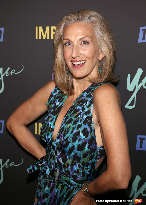 Photo Coverage: Sutton Foster & More Celebrate YOUNGER Season 3 Premiere  Image