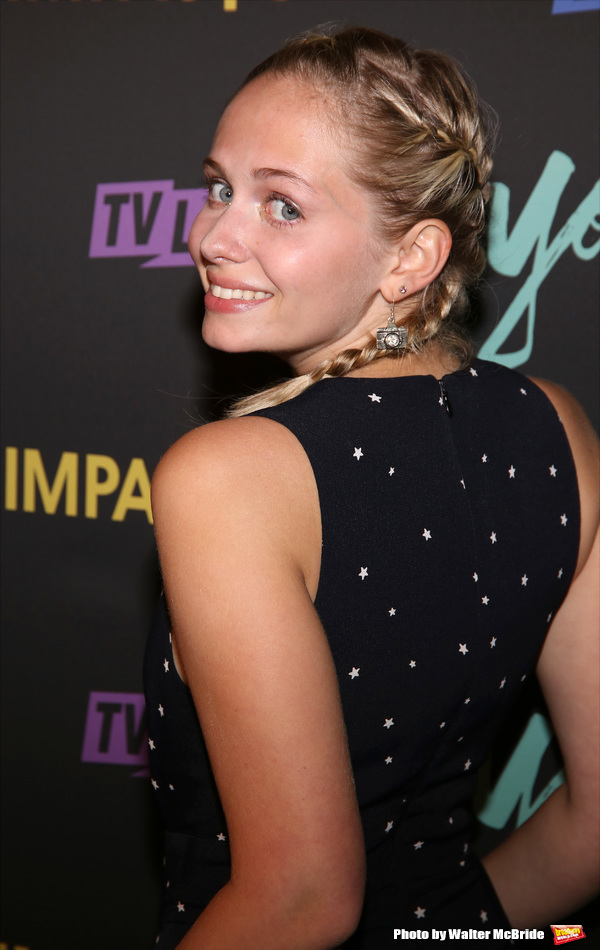 Photo Coverage: Sutton Foster & More Celebrate YOUNGER Season 3 Premiere  Image