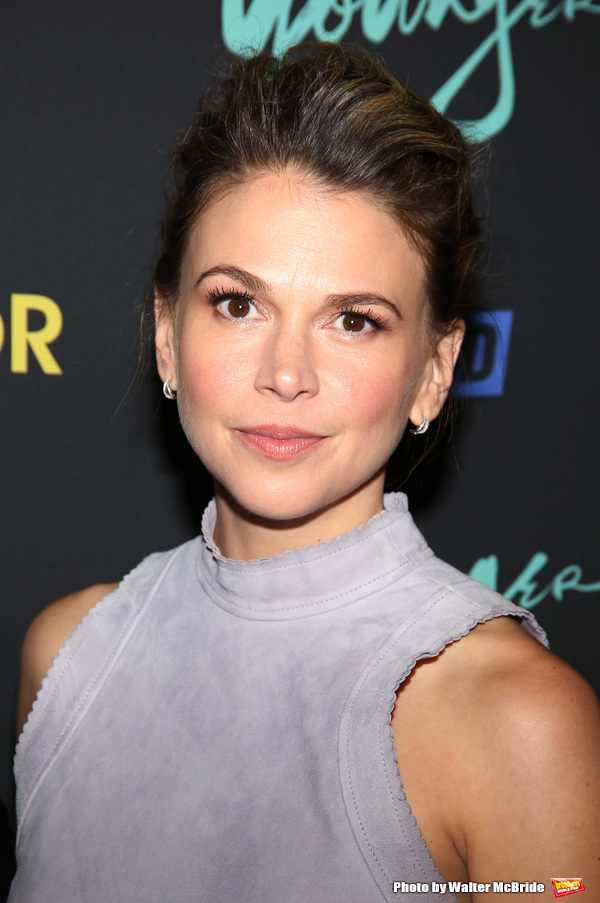 Photo Coverage: Sutton Foster & More Celebrate YOUNGER Season 3 Premiere  Image