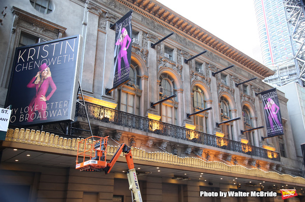 Up on the Marquee: KRISTIN CHENOWETH: MY LOVE LETTER TO BROADWAY Image
