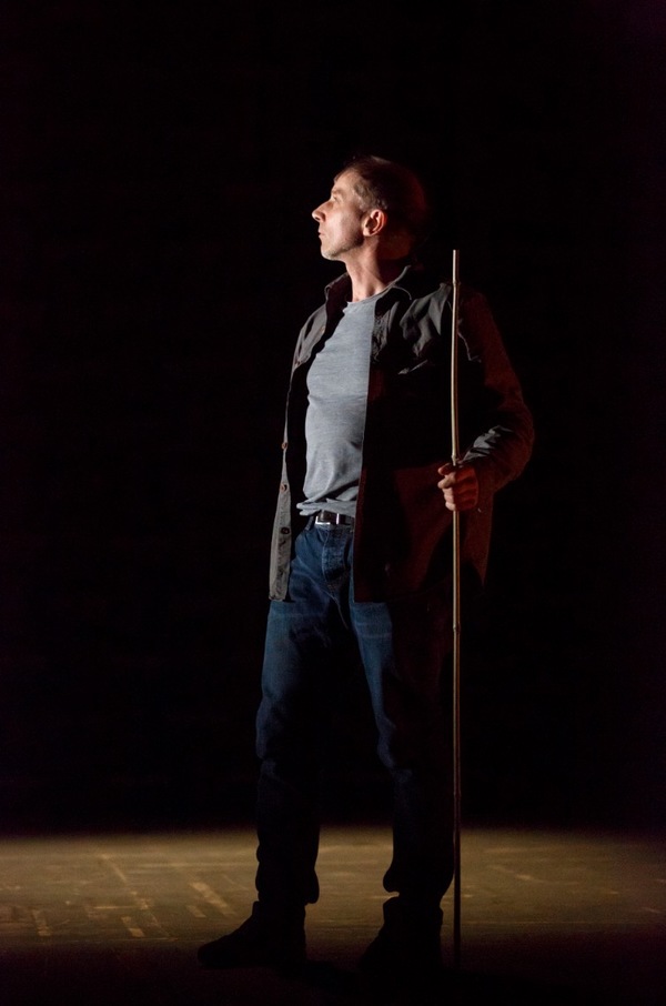 Photo Flash: Simon McBurney Takes on the Jungle in THE ENCOUNTER Image