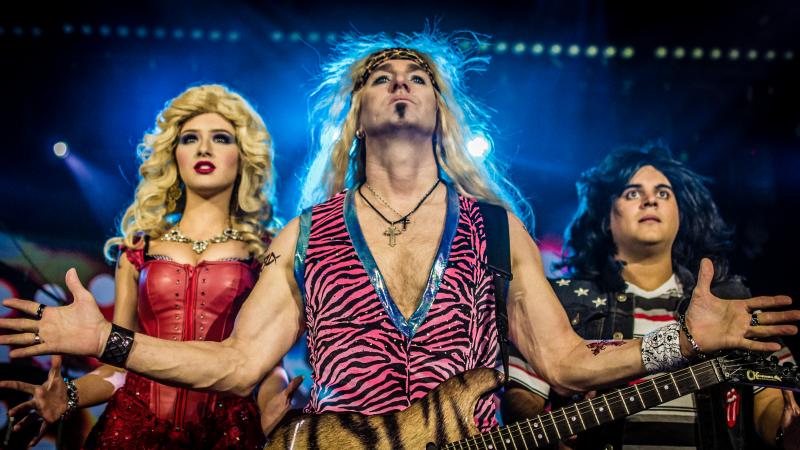 Review: ROCK OF AGES is a Runaway Train of Sexiness and Head Banging Image