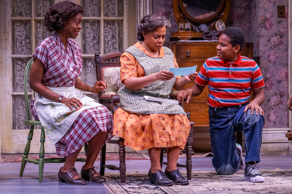 Photo Flash: Seattle Repertory Presents A RAISIN IN THE SUN Image