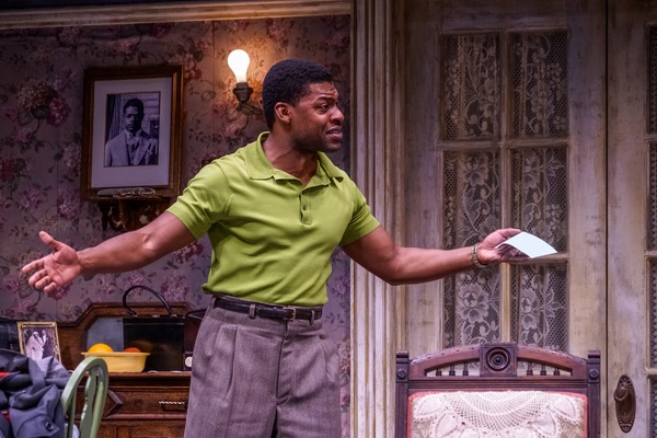 Photo Flash: Seattle Repertory Presents A RAISIN IN THE SUN Image