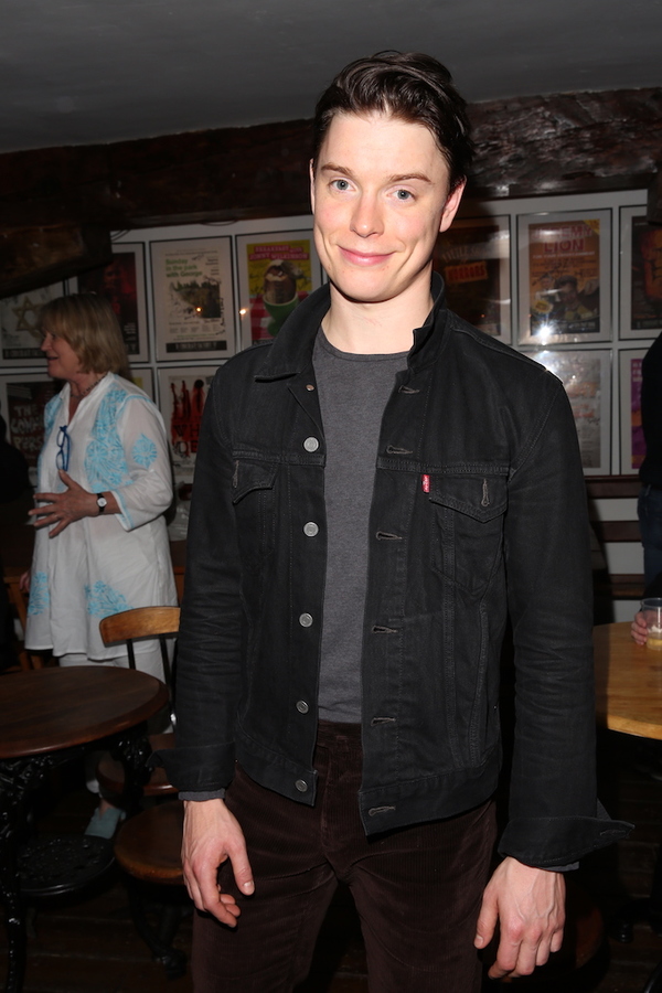 Freddie Fox Photo