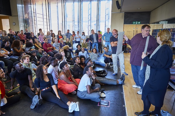 Photo Flash: West End DREAMGIRLS Begins Rehearsals  Image