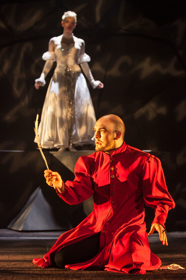 Photo Flash: First Look at DANTE'S INFERNO at Synetic Theater Image