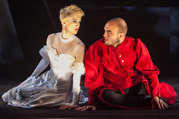 Photo Flash: First Look at DANTE'S INFERNO at Synetic Theater Image