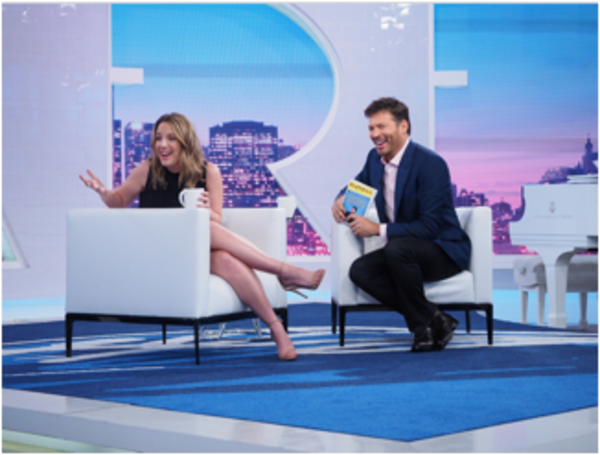 Photo Flash: Jessie Mueller Reunites with Broadway Co-Star Harry Connick Jr on HARRY  Image