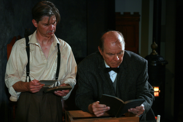 Photo Flash: First Look at DR. SEWARD'S DRACULA at First Folio Theatre Image