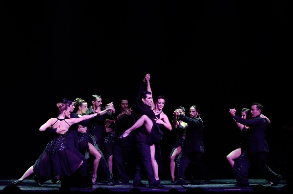 Photo Flash: Sneak Peek - ESTAMPAS PORTENAS: DESEOS to Heat Up the Palace Theatre Image