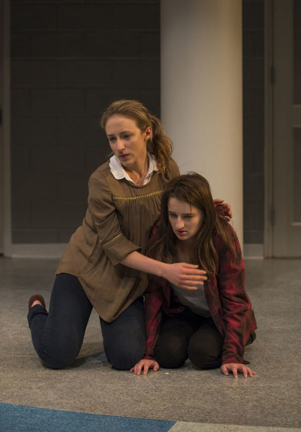 Photo Flash: First Look at Steppenwolf's THE BURIALS Image