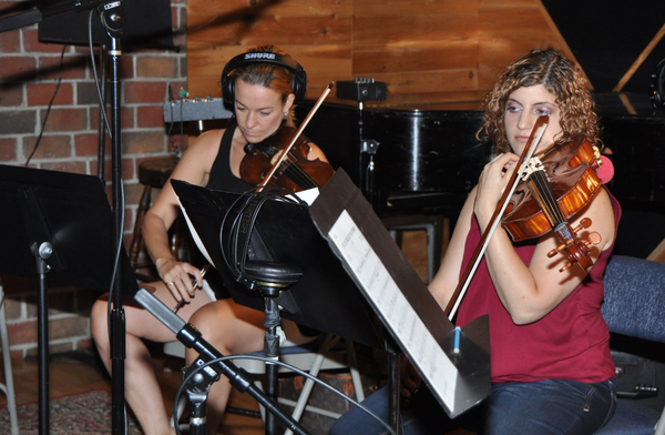 Exclusive Photo Coverage: Chilina Kennedy & Cast of BEAUTIFUL Celebrate The Season with Carols for a Cure Image