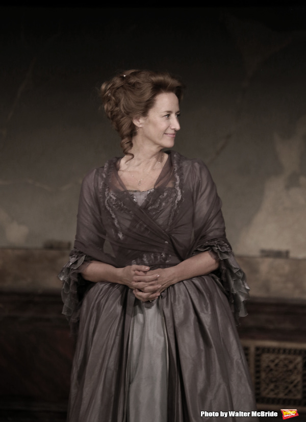 Photo Coverage: LES LIAISONS DANGEREUSES Cast Take First Preview Bows on Broadway Image