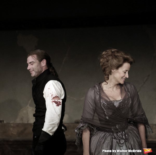 Photo Coverage: LES LIAISONS DANGEREUSES Cast Take First Preview Bows on Broadway Image