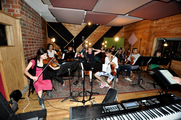Exclusive Photo Coverage: KINKY BOOTS Gets Ready for Christmas with Carols For A Cure Image