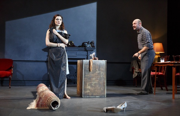 Photo Flash: First Look at Rachel Weisz and More in PLENTY at The Public Theater Image