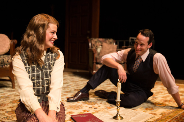 Photo Flash: First Look at Pioneer Theatre Company's THE GLASS MENAGERIE Image