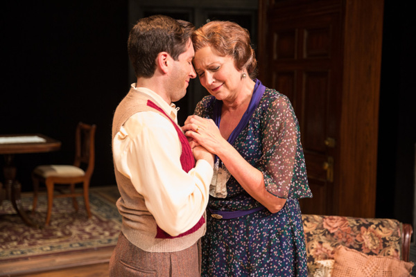 Photo Flash: First Look at Pioneer Theatre Company's THE GLASS MENAGERIE 