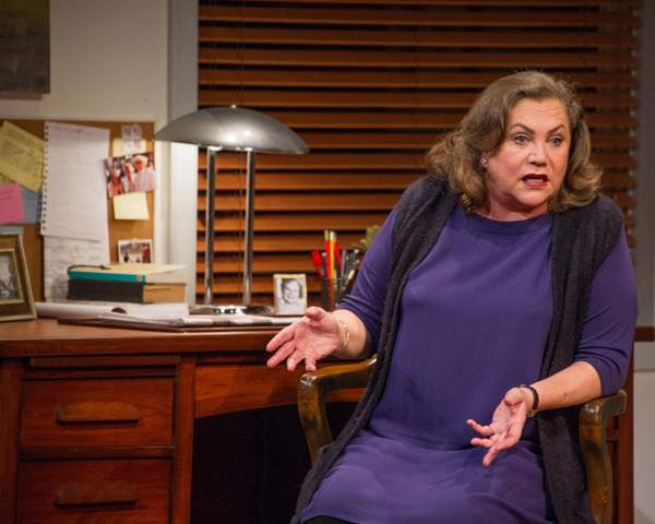 Photo Flash: First Look at Kathleen Turner in THE YEAR OF MAGICAL THINKING at Arena Stage Image