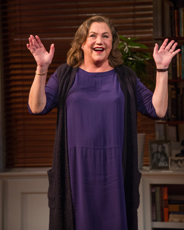 Photo Flash: First Look at Kathleen Turner in THE YEAR OF MAGICAL THINKING at Arena Stage Image