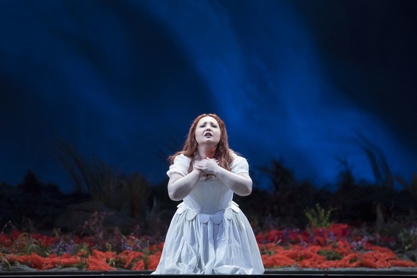 Photo Flash: First Look at LUCIA DI LAMMERMOOR, Opening This Weekend at the Lyric Image