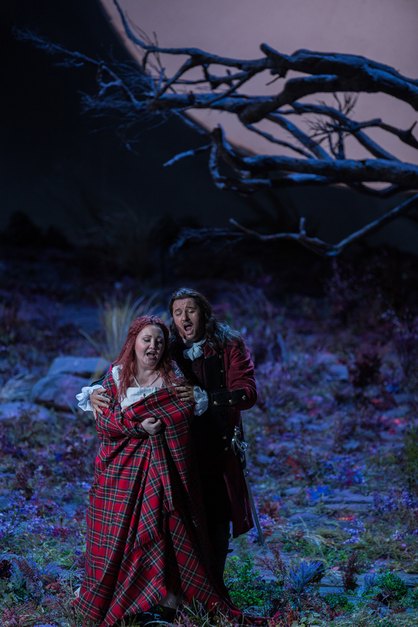 Photo Flash: First Look at LUCIA DI LAMMERMOOR, Opening This Weekend at the Lyric Image