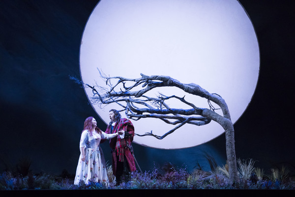 Photo Flash: First Look at LUCIA DI LAMMERMOOR, Opening This Weekend at the Lyric Image