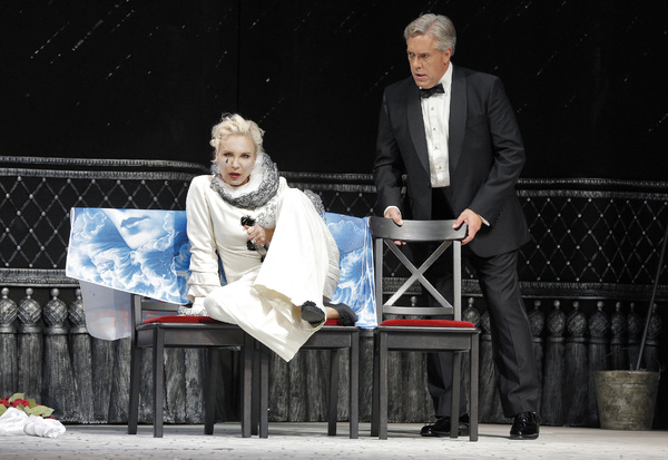 Photo Flash: First Look at San Francisco Opera's THE MAKROPULOS CASE Image