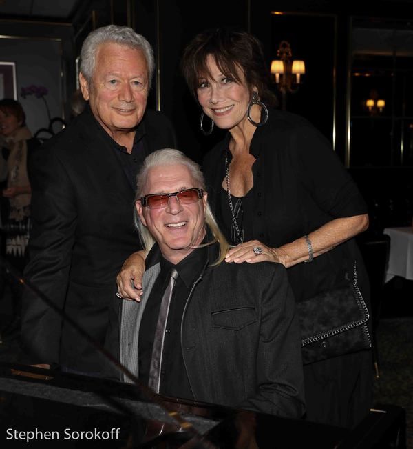 Photo Coverage: Michele Lee brings NOBODY DOES IT LIKE ME, to The RRazz Room Image