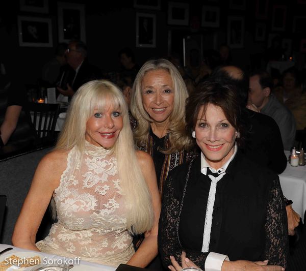 Photo Coverage: Jamie deRoy Brings Jamie deRoy & Friends to Birdland Image