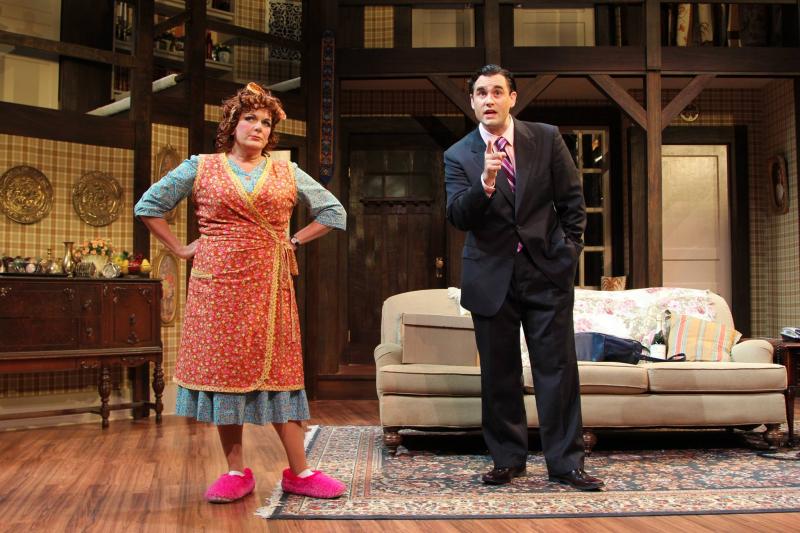 Review: Nashville Rep's All-Star Cast Shines in NOISES OFF Image