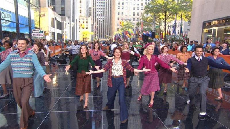 VIDEO: Bryce Pinkham, Corbin Bleu & Cast Perform HOLIDAY INN Medley on 'Today' Image